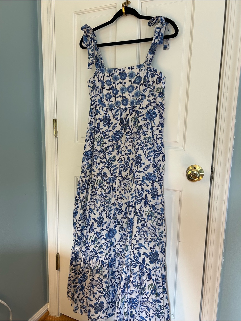 NWT Madison Mathews Blue & White Floral Tie-Shoulder Maxi Dress